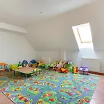 Tarsis In By Rent Like