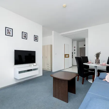 Apartamento Tarsis In By Rent Like *